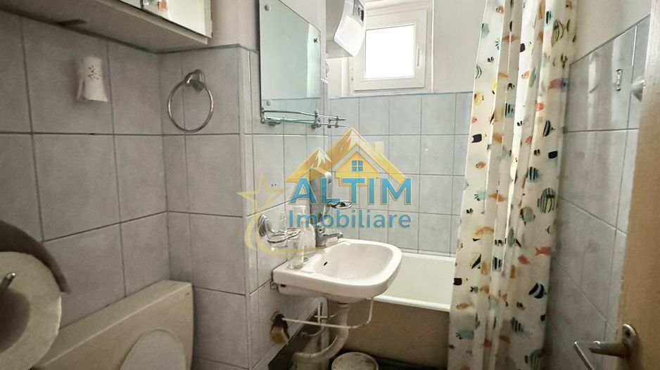 Apartament cu 3 camere, etaj intermediar, cartierul Astra - Poză 5