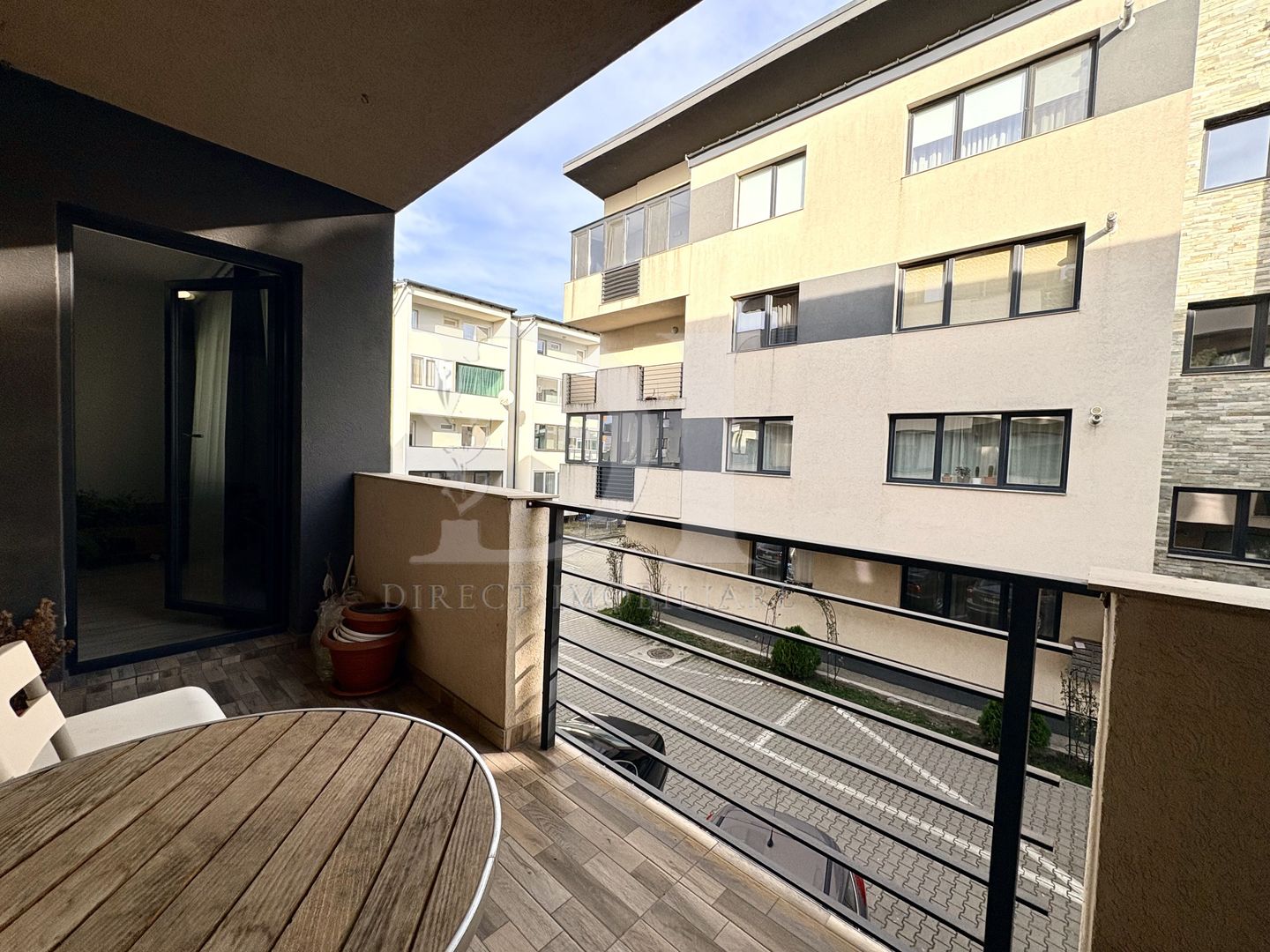 Apartament cu 2 camere-Zona Eroilor Floresti - Poză 9