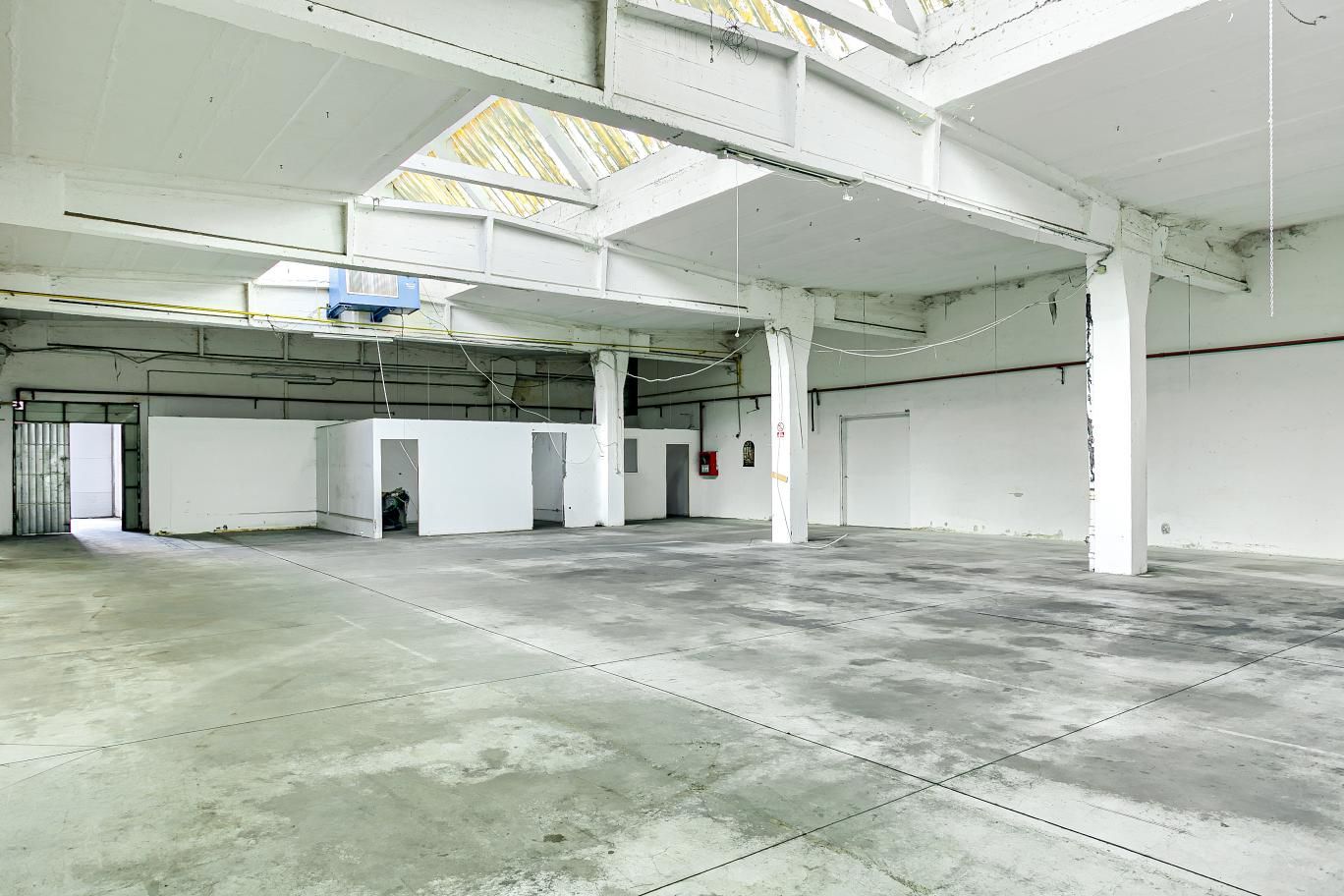 Hală de depozitare si productie 420 mp - Poză 1