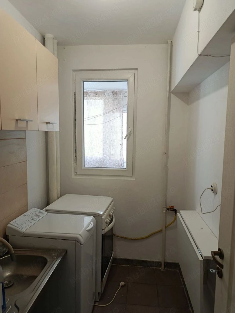 Garsoniera langa metrou 1 Decembrie, renovata, pret negociabil, etaj 4 din 9 - Poză 5