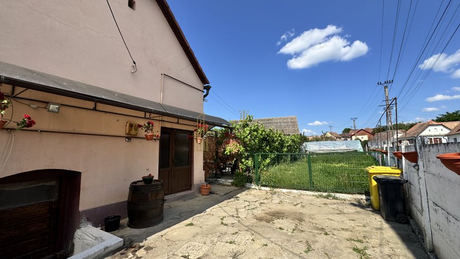 Casa de vanzare cu potential ridicat in Cornatel jud.Sibiu - Poză 7