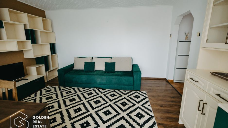 Apartament cu 4 camere, complet utilat și mobilat, zona Vlaicu - Poză 2