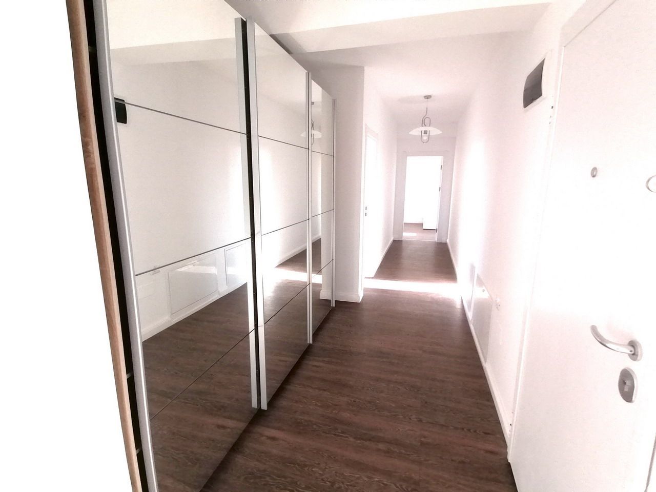 3 camere || Pipera || terasa mare || 100 mp - Poză 5