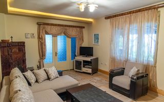 Casa individuala 5 camere | Zona centrala Agnita | Teren 990 mp - Poză 1