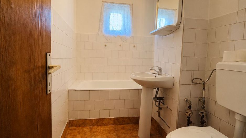 Apartament cu 2 camere, decomandat, Rogerius - Poză 5