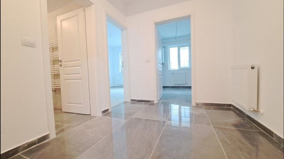 NOU APARTAMENT 3 CAMERE 2 BAI NICOLINA PLATOU GALATA - Poză 1