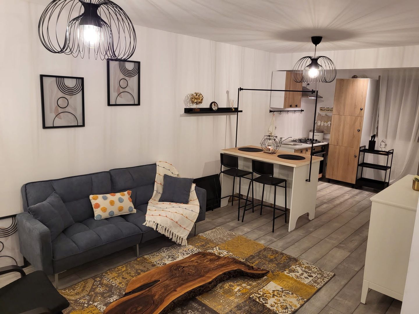 Apartament cu gradina, Lux,mobilat/utilat, aproape metrou Leonida - Poză 9