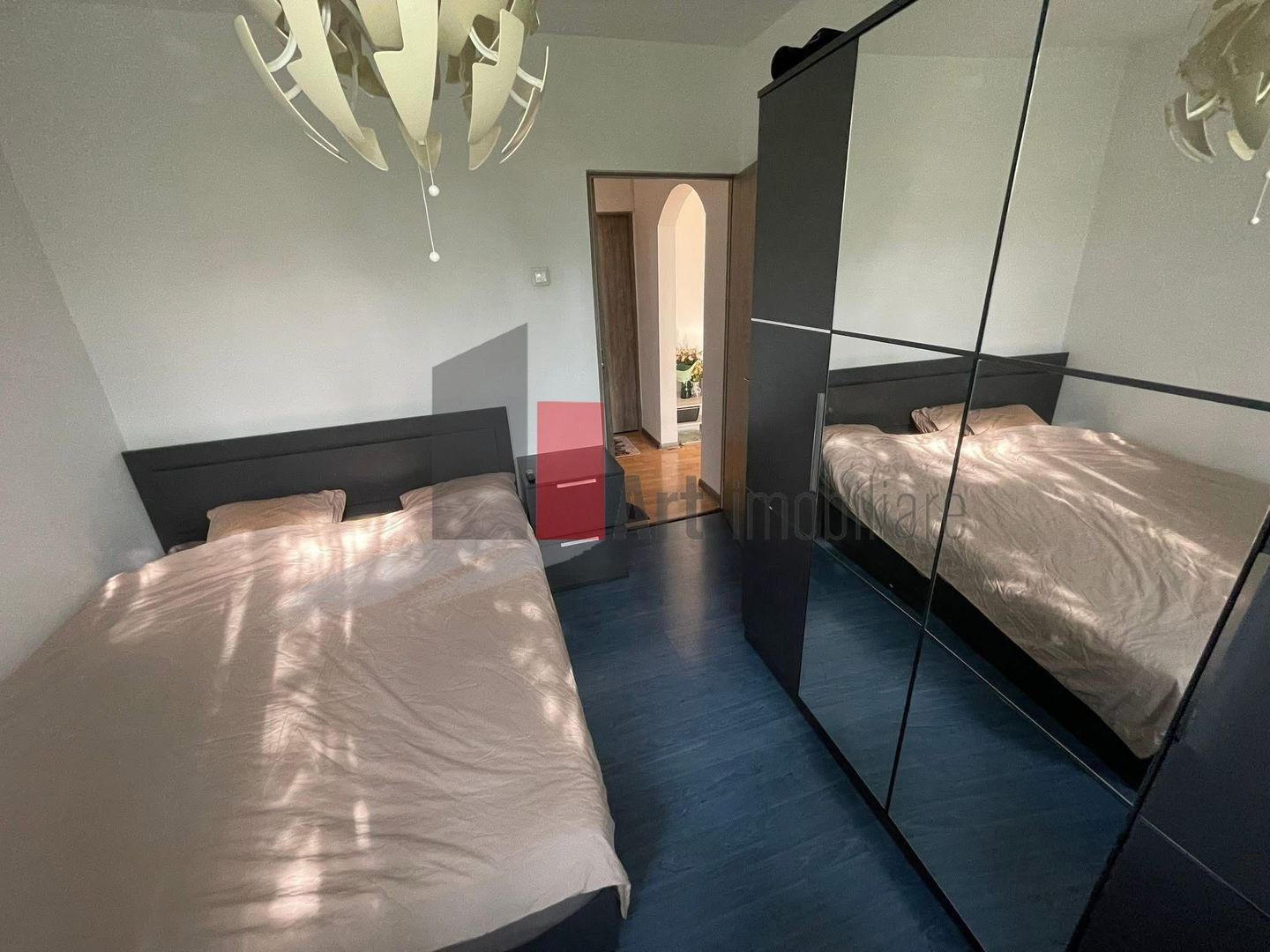 Apartament cu 3 camere în Zona 1Decembrie - Poză 12