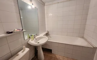 De vanzare apartament 3 camere, Cetate - Poză 11