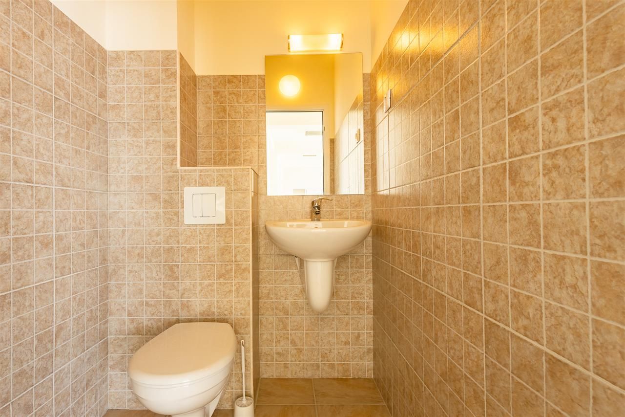 Spatiu in componenta si dotari apreciabile, birouri/ clinica, Calea Bucuresti - Poză 16