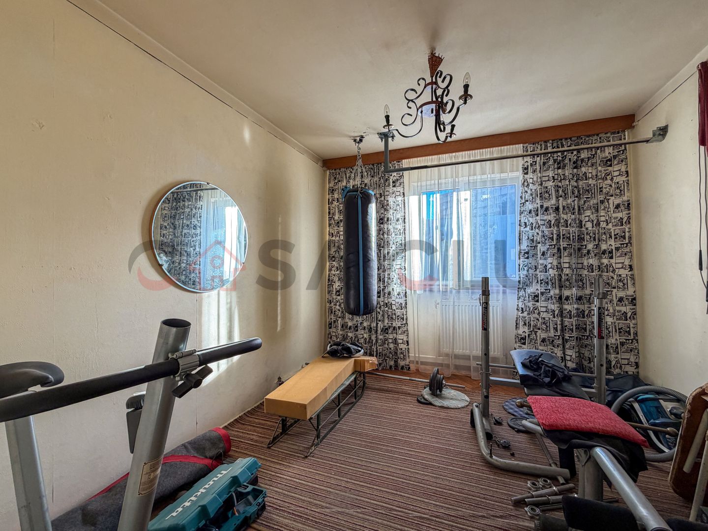 4 camere decomandate etaj intermediar, zona ''La Terenuri" - Poză 4
