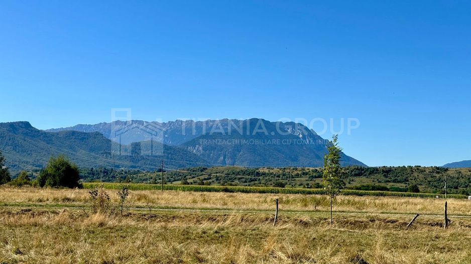 Teren intravilan parcelabil, priveliște spre munți, Sohodol, Bran - Poză 1