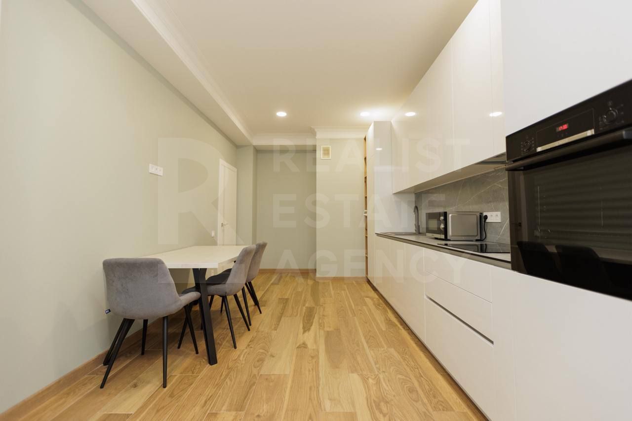 Chirie, apartament, 2 camere, str. Constantin Stere, Centru - Poză 1