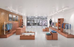 Spatiu comercial 184 mp, la cheie, parter, zona CARTIER;