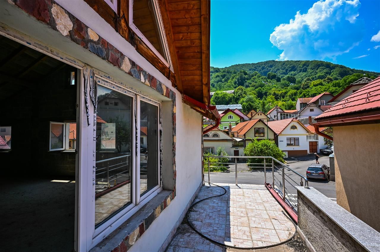 Oportunitate investitionala/ rezidentiala in Centrul Istoric Medieval - Poză 6