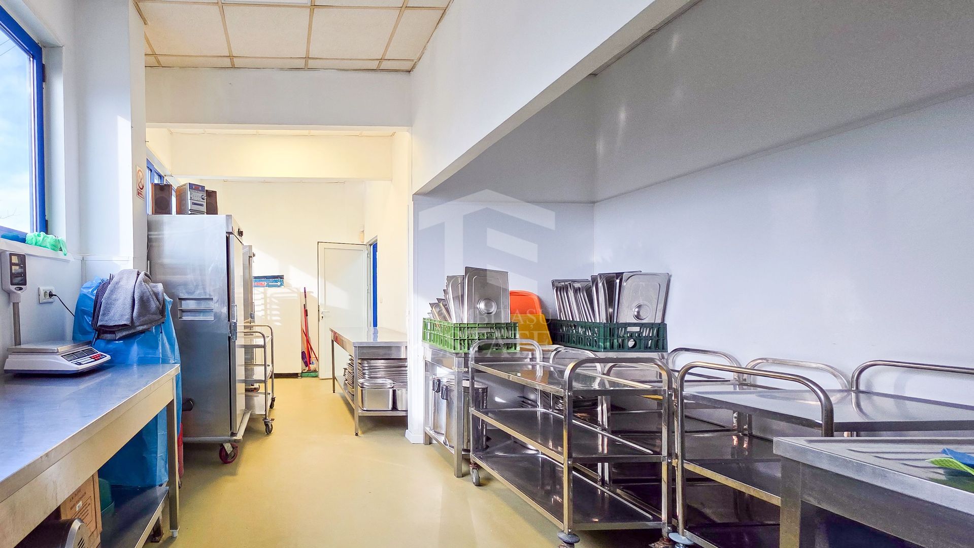 Spațiu industrial–afacere catering la cheie, teren&hală 750 mp S+P+1E - Poză 38