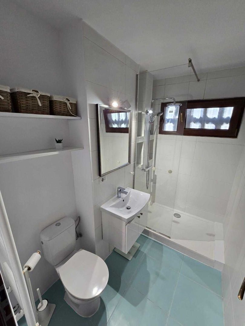 Gh Lazar | 2 camere | Etaj 1  | Centrala Proprie - Poză 8