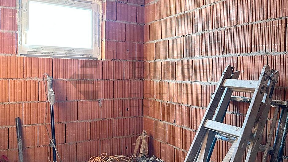 Casa cu 4 camere de vanzare in Santandrei - Poză 7