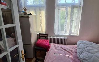 Casa 4 camere si 450 mp teren ultracentral - Poză 7