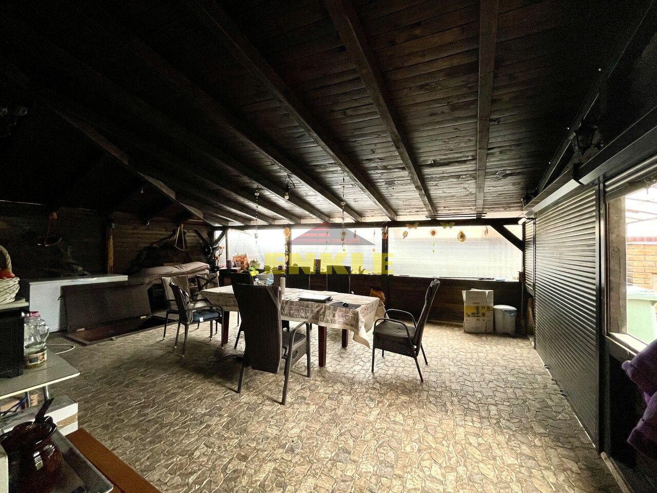 De vânzare casă cu suprafața de 250 mp plus 900 mp teren - Poză 12