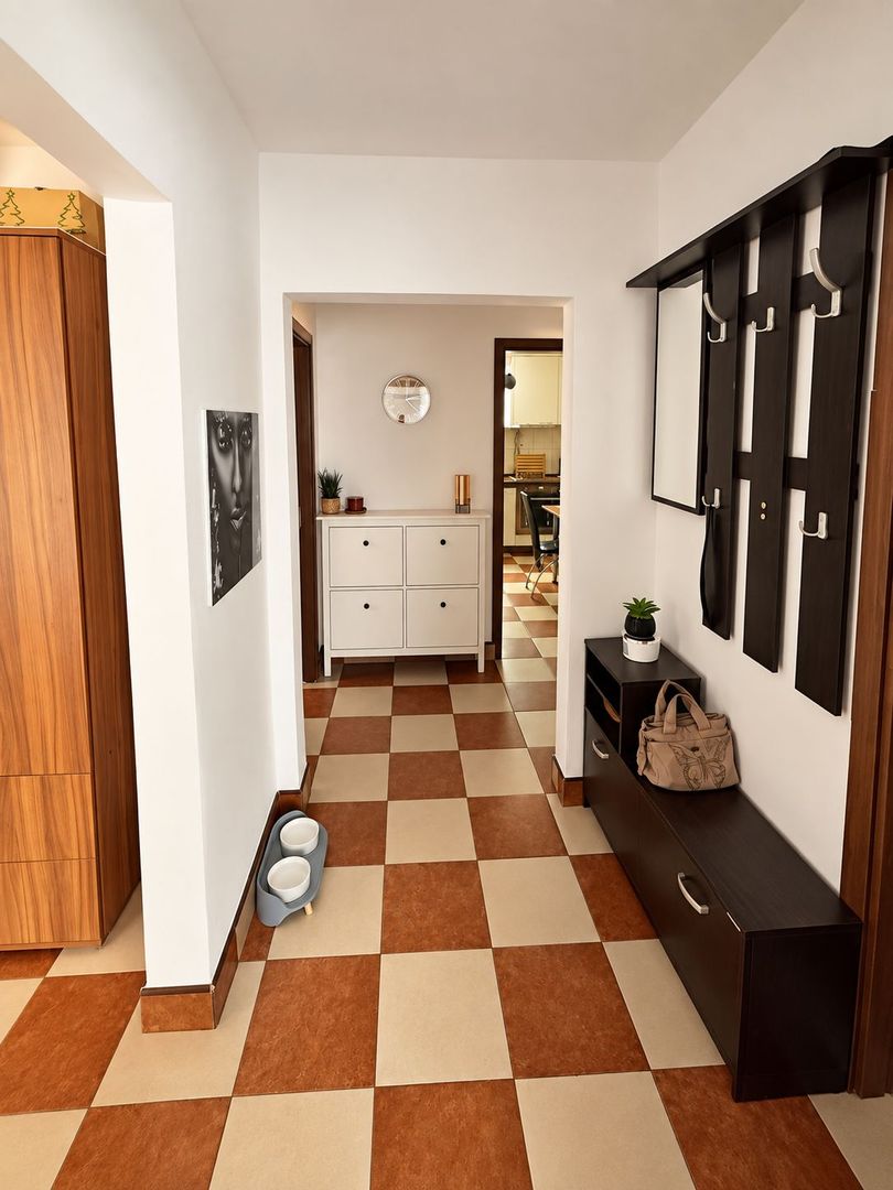 Dambovita | 3 camere | Decomandat | Centrala proprie | 2 bai | 2 balcoane - Poză 5
