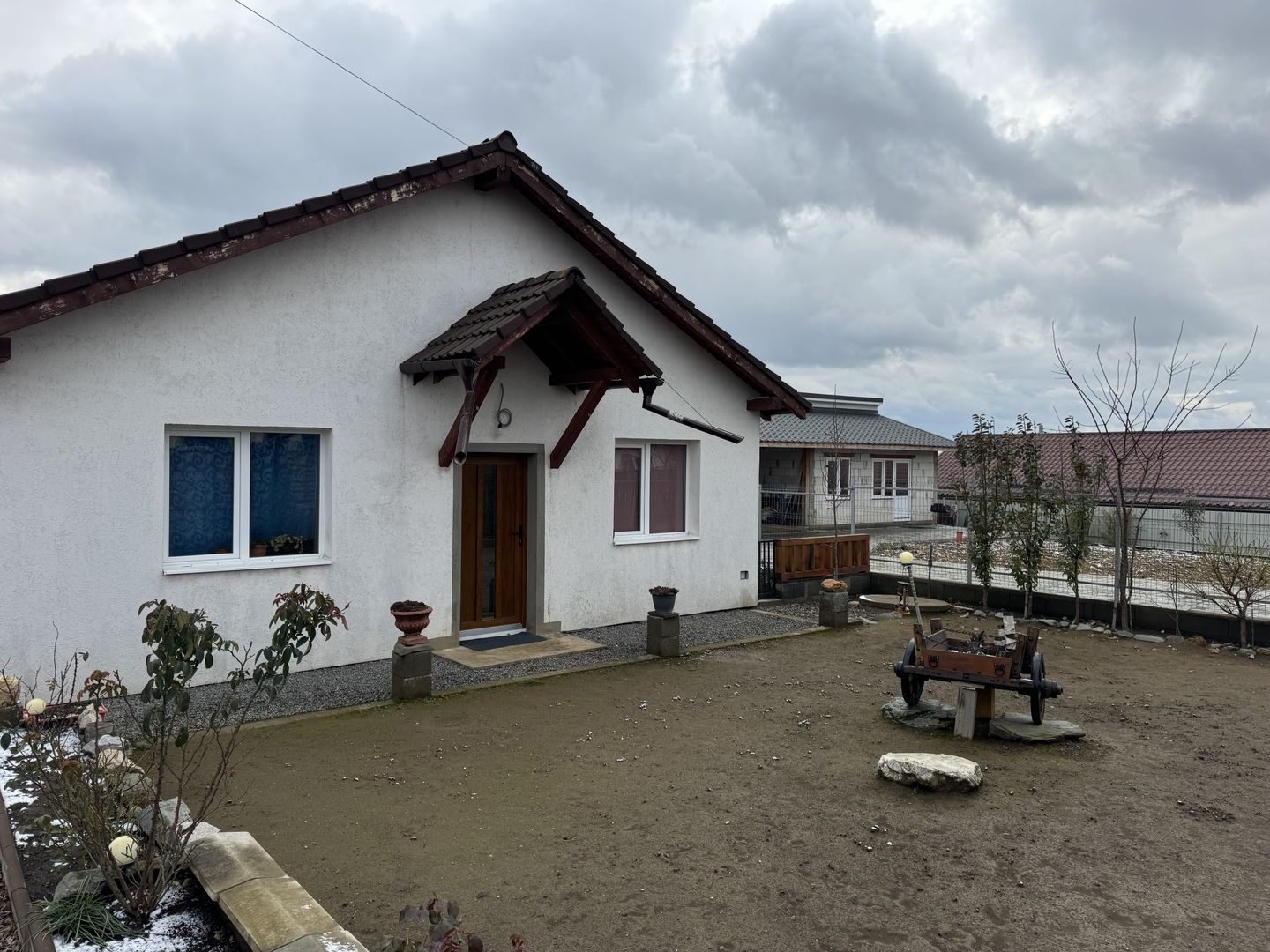 Casă de vânzare în localitatea Nazna - Poză 1