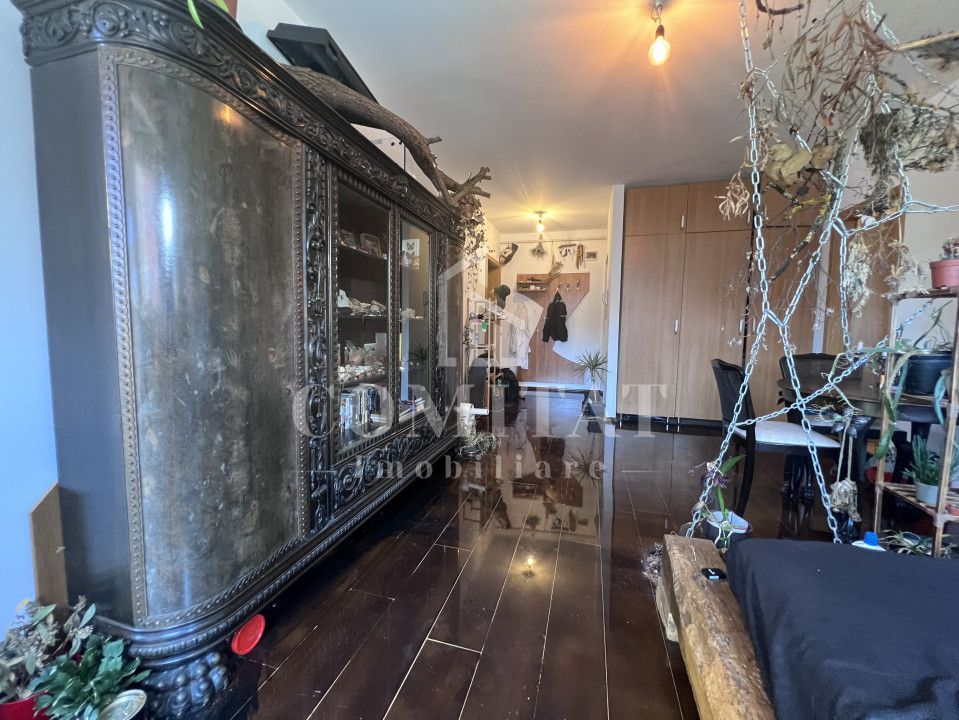 Apartament 2 camere, balcon și parcare | zona Andrei Mureșanu - Poză 3