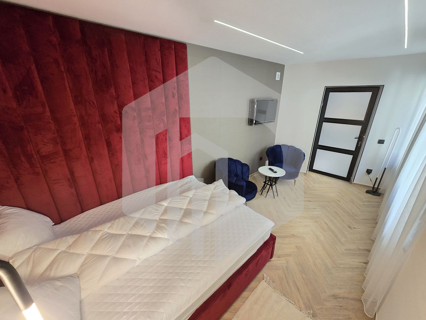 Apartament superb 2 dormitoare zona Ultracentrala - Poză 9