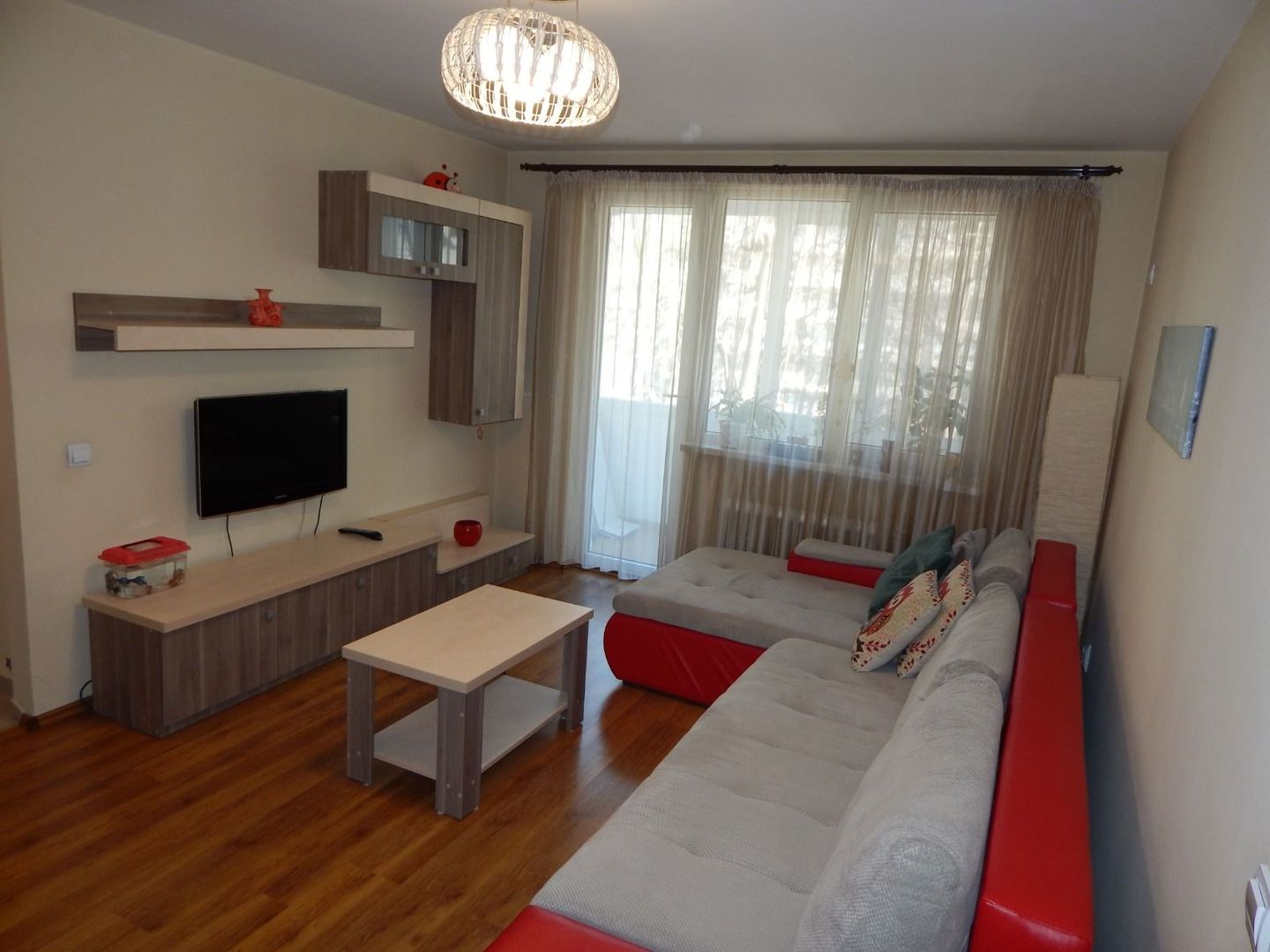 AP. 2 CAMERE- P-TA SUDULUI, BLOC REABILITAT, PARCARE, METROU 8 MN - Poză 1