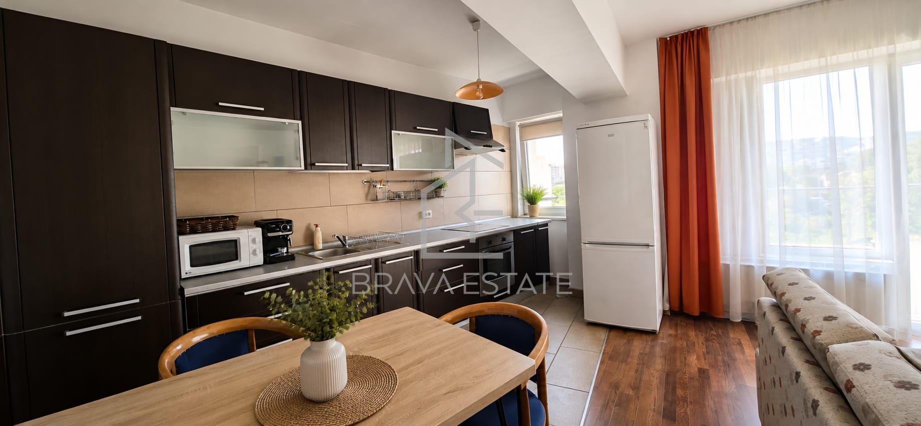 Apartament 2 camere, 66mp, balcon, 11mp, garaj subteran, strada Plopilor - Poză 3