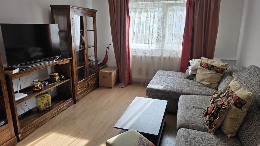Apartament 2 camere de vânzare, Aviatiei, etaj 3/4, loc parcare inclus - Poză 3