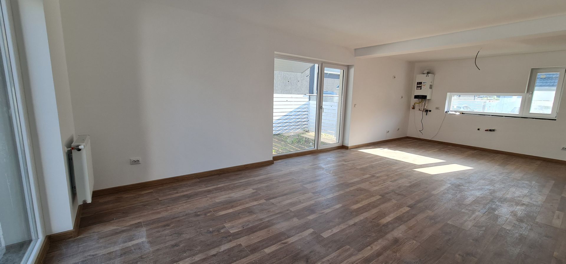 Casa finalizata si intabulata 3 camere Cartier Izvor Tarlungeni Brasov - Poză 11