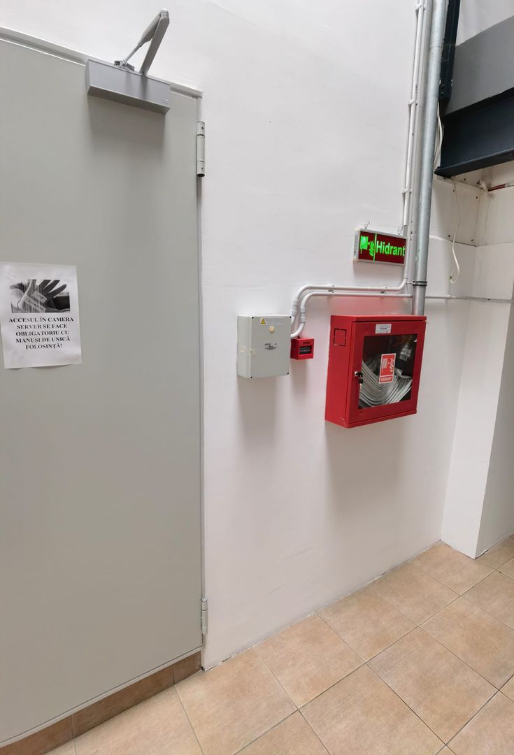 Spatii birouri/servicii - Poză 25