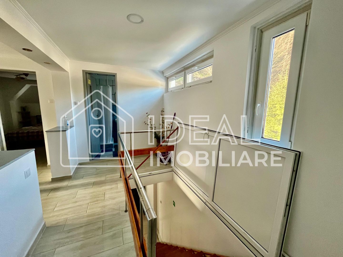 Pensiune de vânzare în Cârțișoara – investiție turistică la poalele munților - Poză 14