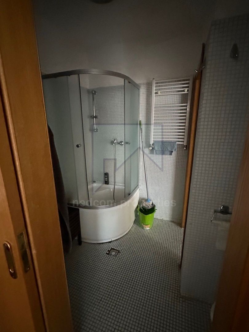 Vanzare apartament 2 camere - Piata Sfintii Voievozi - Poză 4