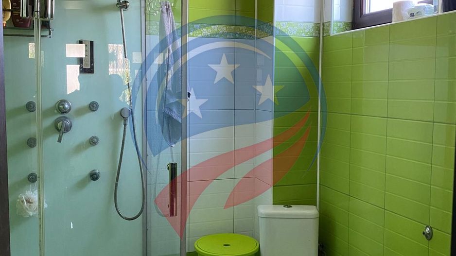 CASA DEOSEBITA APROAPE DE PROMENADA IN EUROCARTIER - Poză 10