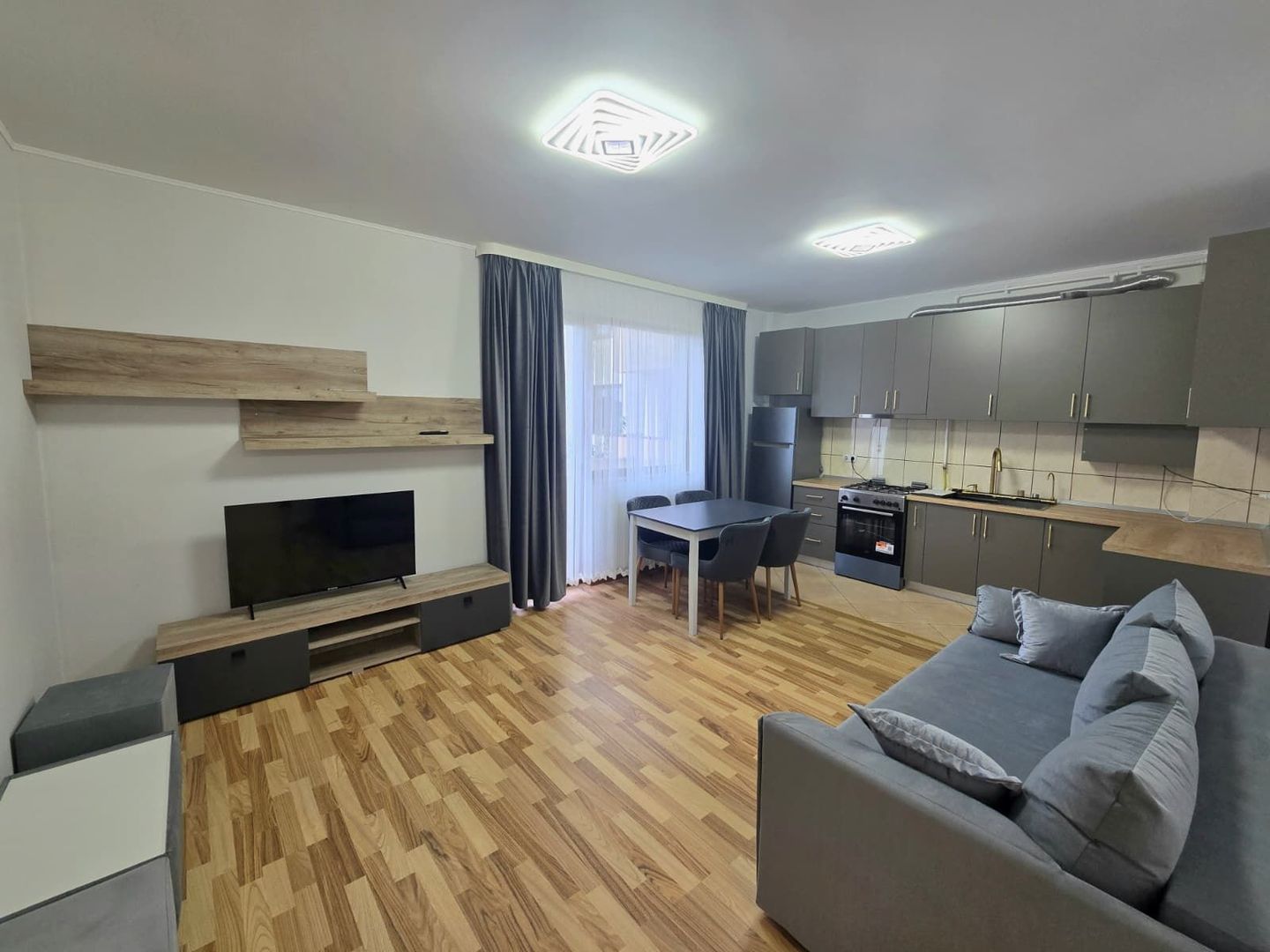 Prima închiriere! Apartament modern  str. Odobescu, Satu Mare - Poză 2