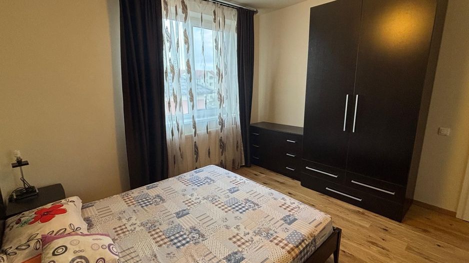 Apartament spatios si complet renovat - Poză 10