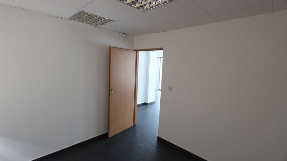 Imobil birouri in zona ultracentrala - Poză 36