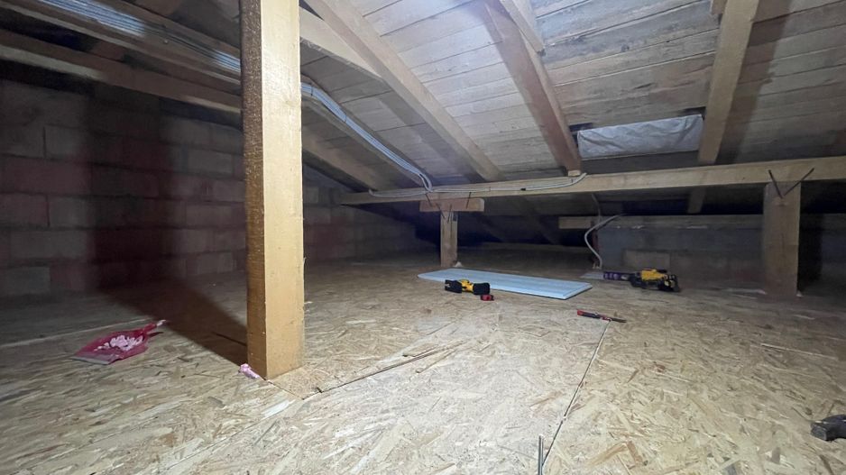 Duplex despartit prin camera tehnica - finisaje premium - Poză 18