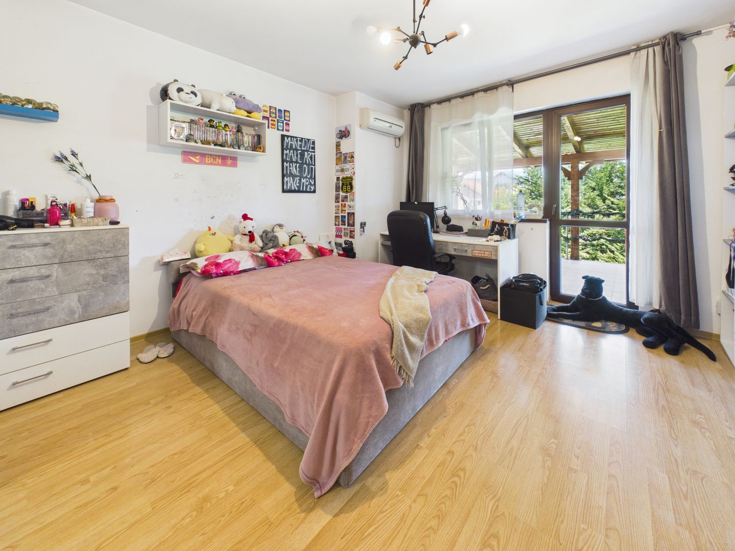 Vilă 10 camere + spațiu comercial | teren 1.300 mp | Otopeni 23 August - Poză 13