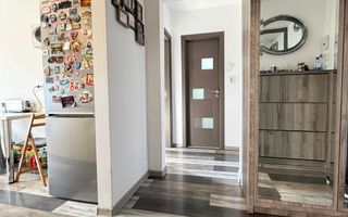 Apartament cu 2 camere / 54 mp/ zona centrala Podu Ros - Poză 8