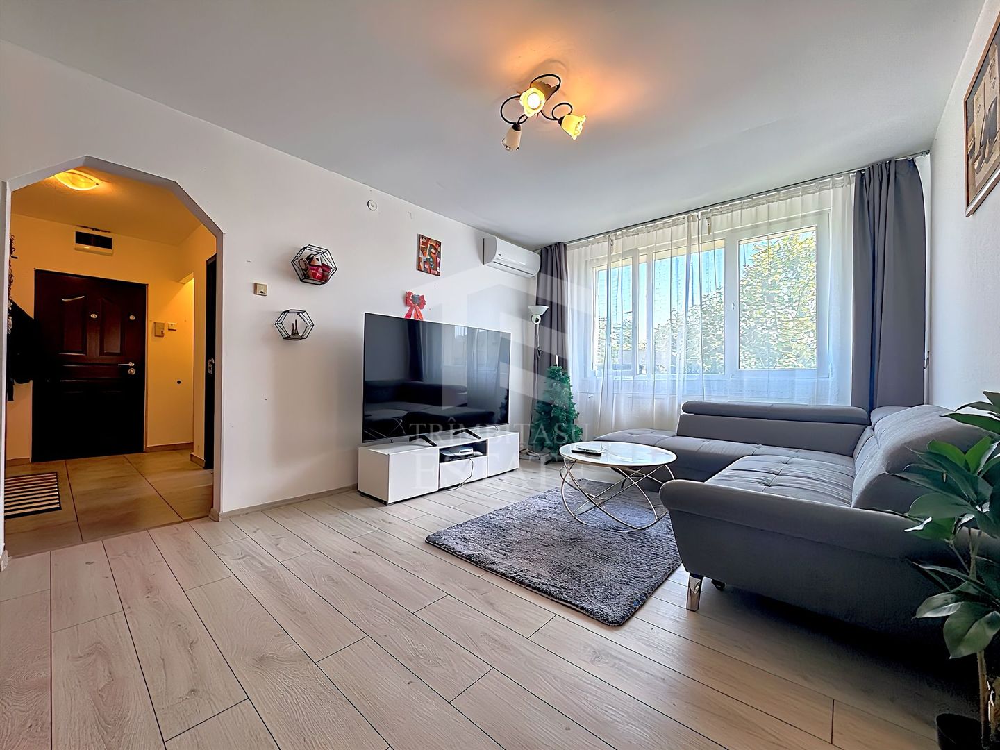 Apartament 3 camere | Str. Uioara nr. 13 | Berceni - Poză 3
