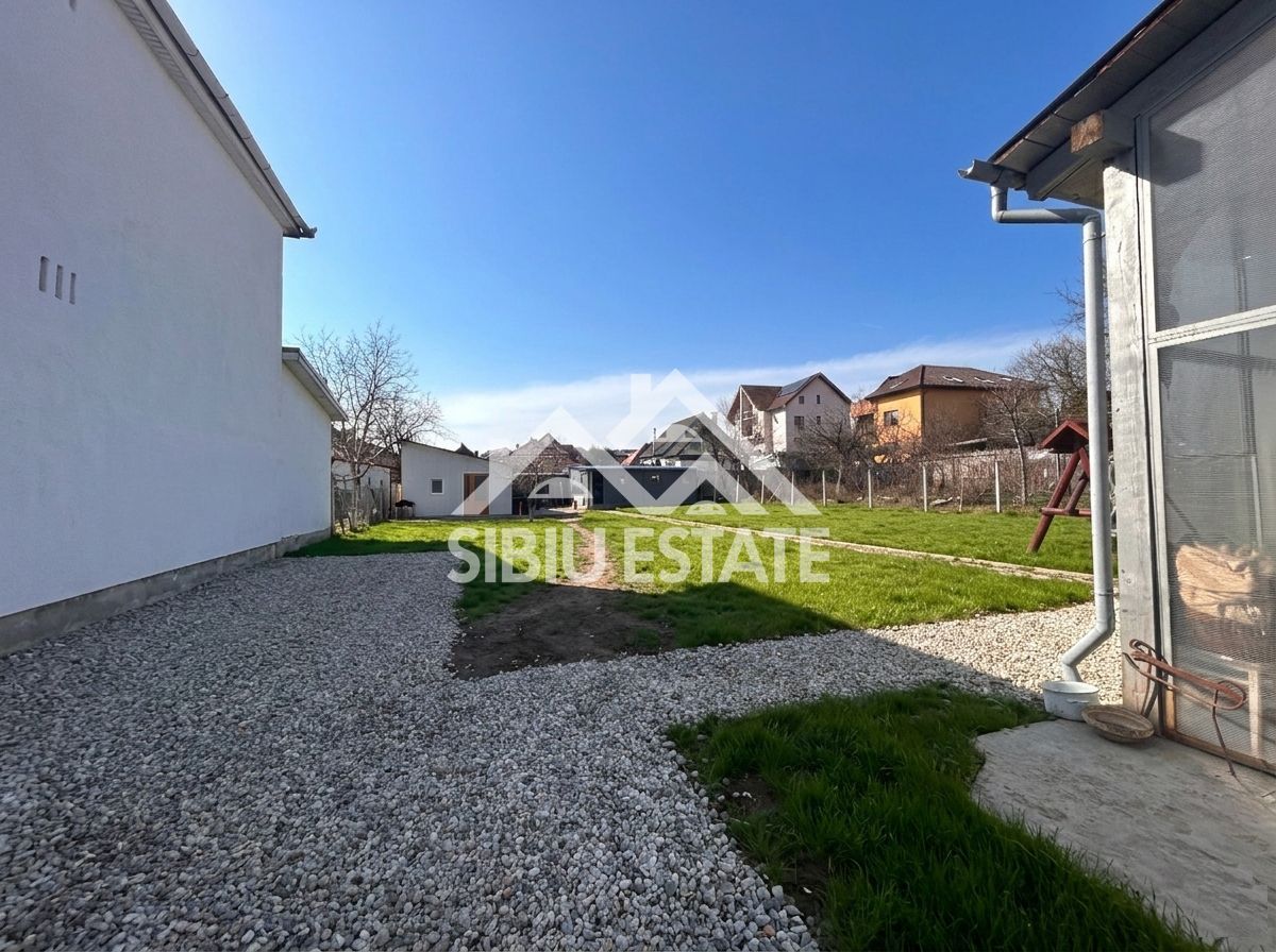 Vila cu Deschidere de 21m – Calea Poplăcii (Langa Parc) 950mp teren - Poză 21