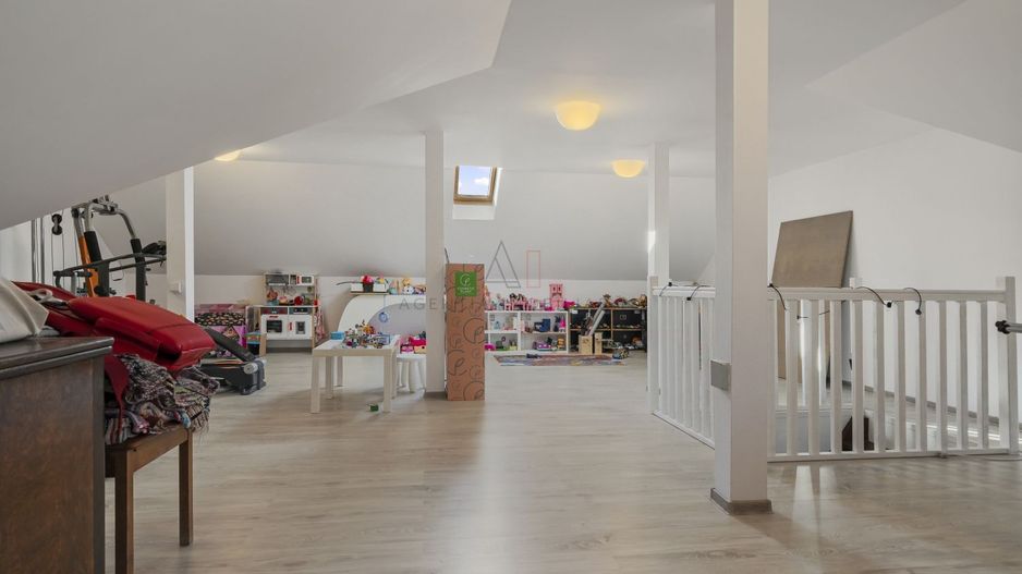 Casă P+1+M I curte 500 mp — Comision 0 - Poză 21