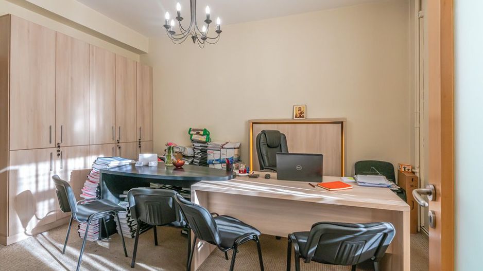 Doua spatii pentru birouri cu acces direct din strada - Poză 8