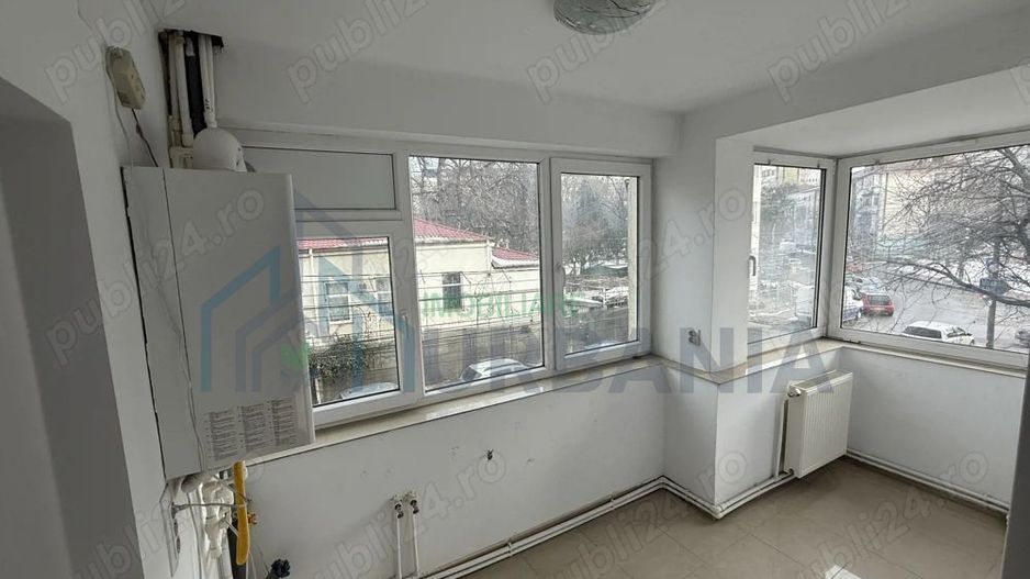 Imobil de inchiriat - Ultracentral 324 mp + curte - Poză 8