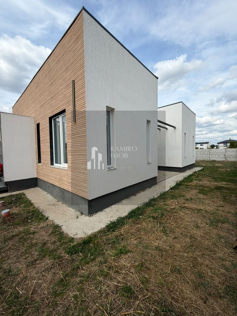 Casă individuală 4 camere la cateva  minute de primarie comuna Berceni - Poză 2