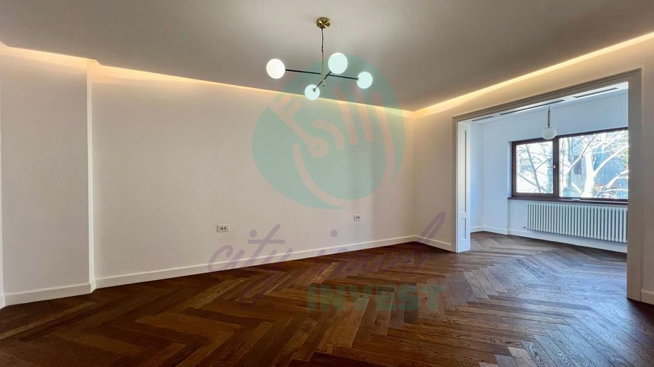 Vilă elegantă în Cotroceni | 320 mp | renovată integral | ideală sediu firmă - Poză 8