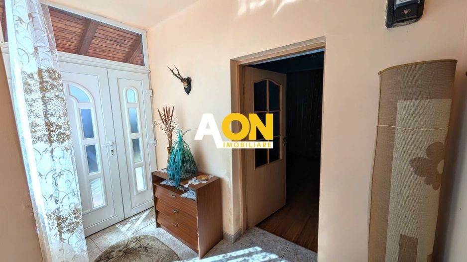 De vanzare casa 4 camere, 939mp teren, Oarda de Jos - Poză 9